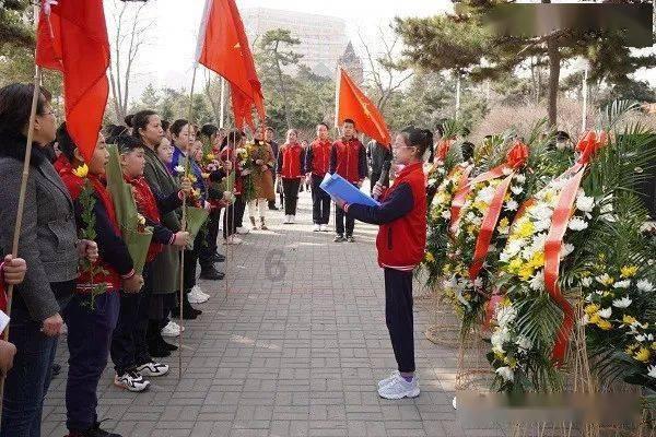 各位大哥大姐你们好，请教一个问题，想开一家螺蛳粉店，去柳州学了一下回到浙江的一个古镇？游戏画面